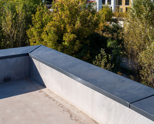 5 Warning Signs That Your Lightweight Concrete Roof Deck Is Failing